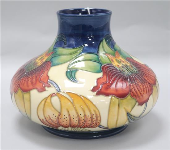 A Moorcroft Anna Lily vase, by Nicola Slaney, H 16cm